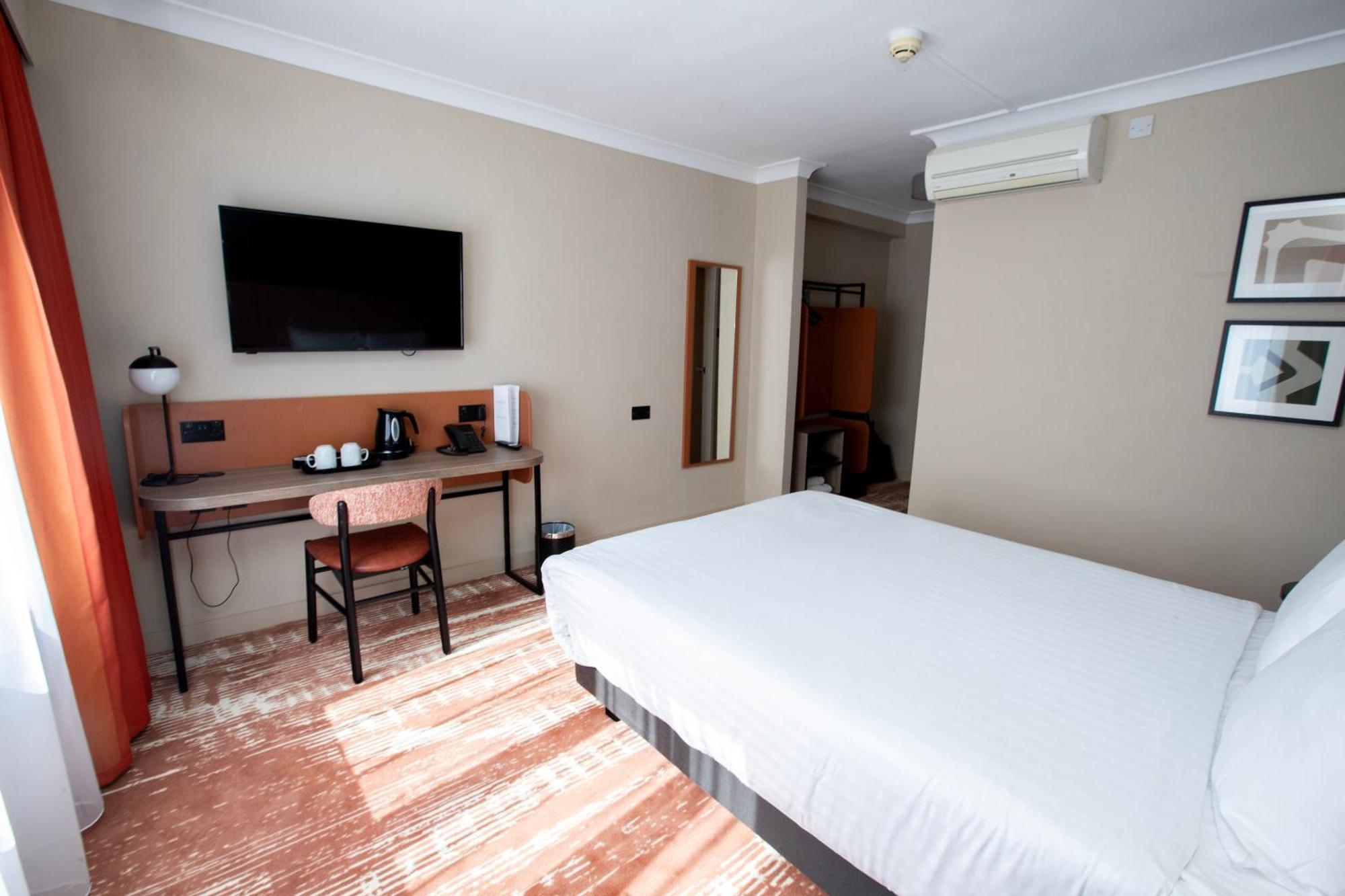 Mercure Thurrock Stifford Hall 3*