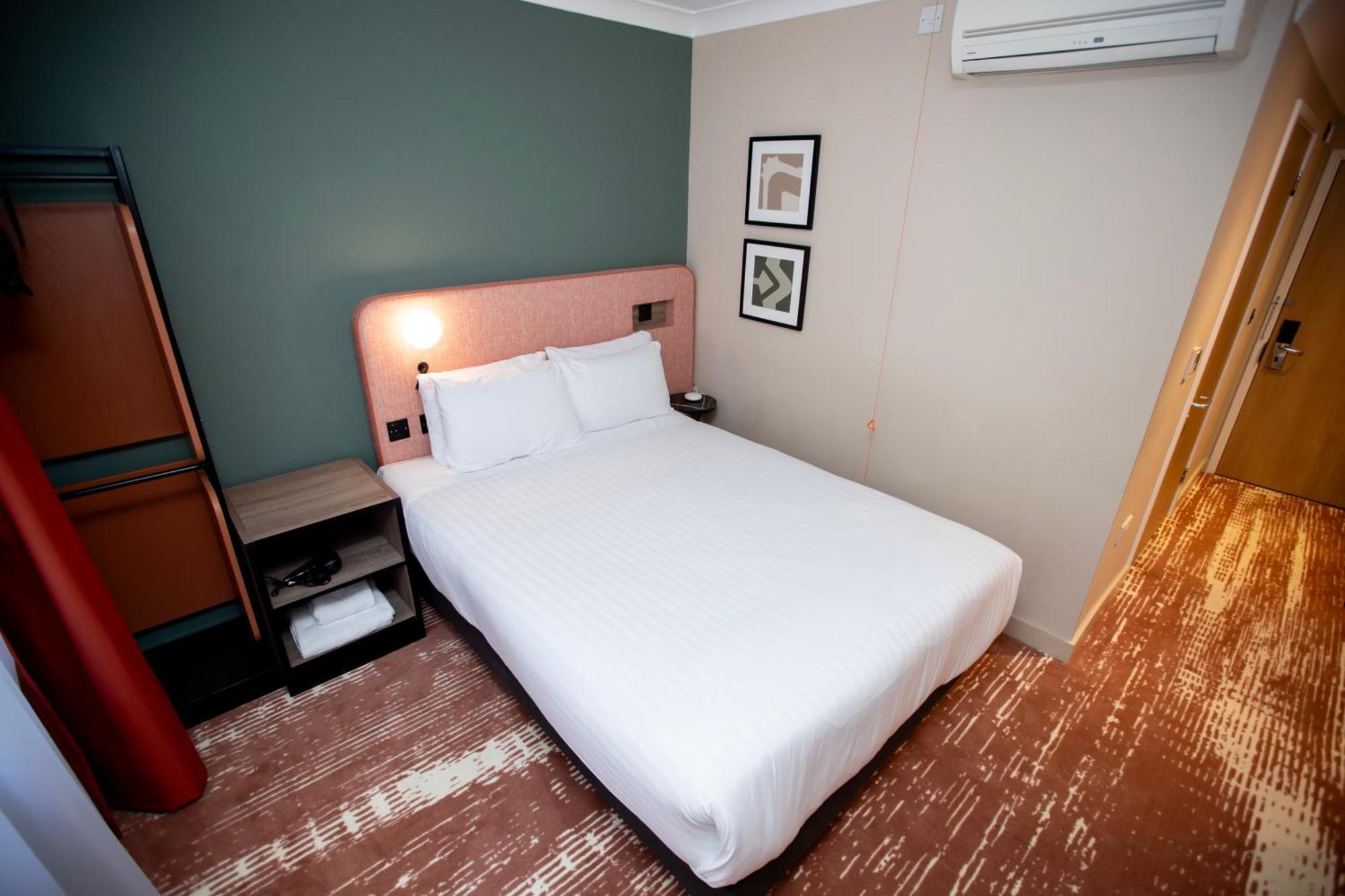 Mercure Thurrock Stifford Hall 3* Grays