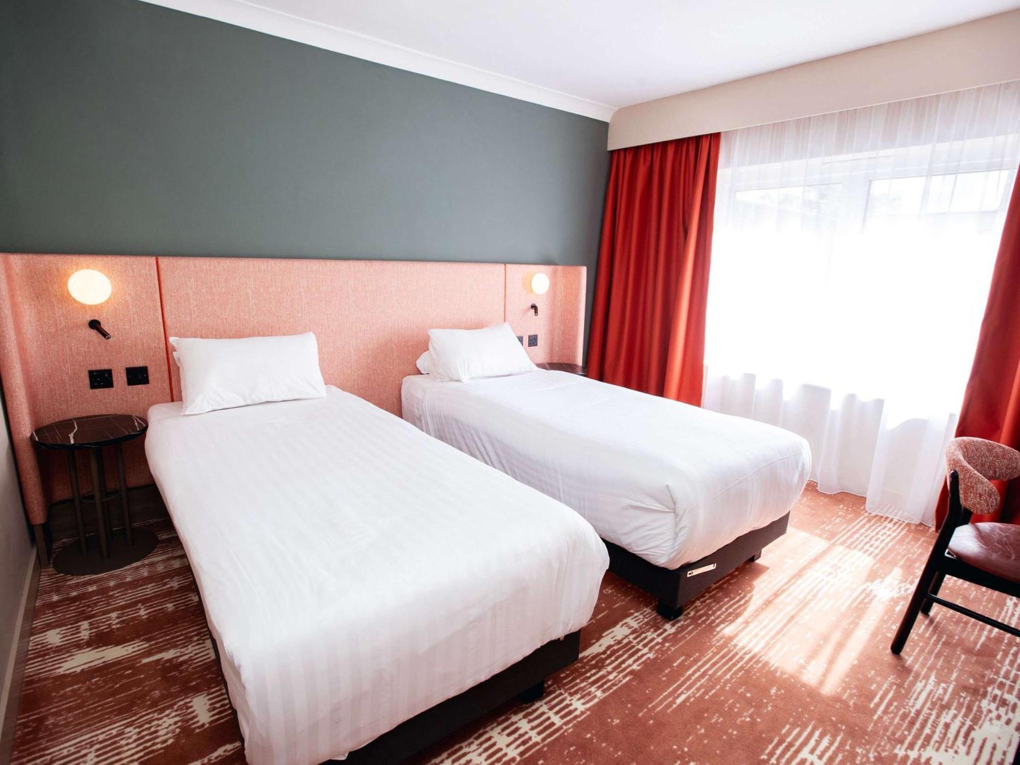 Mercure Thurrock Stifford Hall 3*