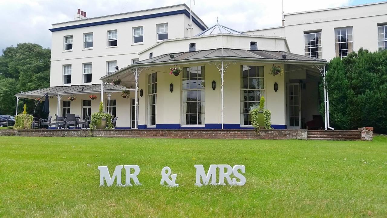 Mercure Thurrock Stifford Hall 3* Grays